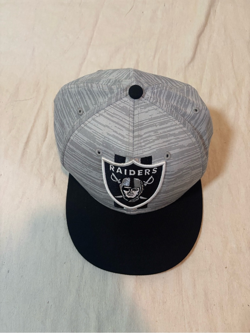 9fifty Raiders Gray and Black Snapback Hat